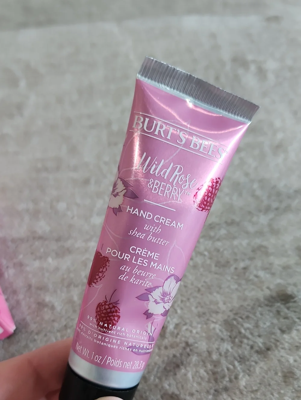 NWT Burt's Bees Hand Cream- Wild Rose & Berry